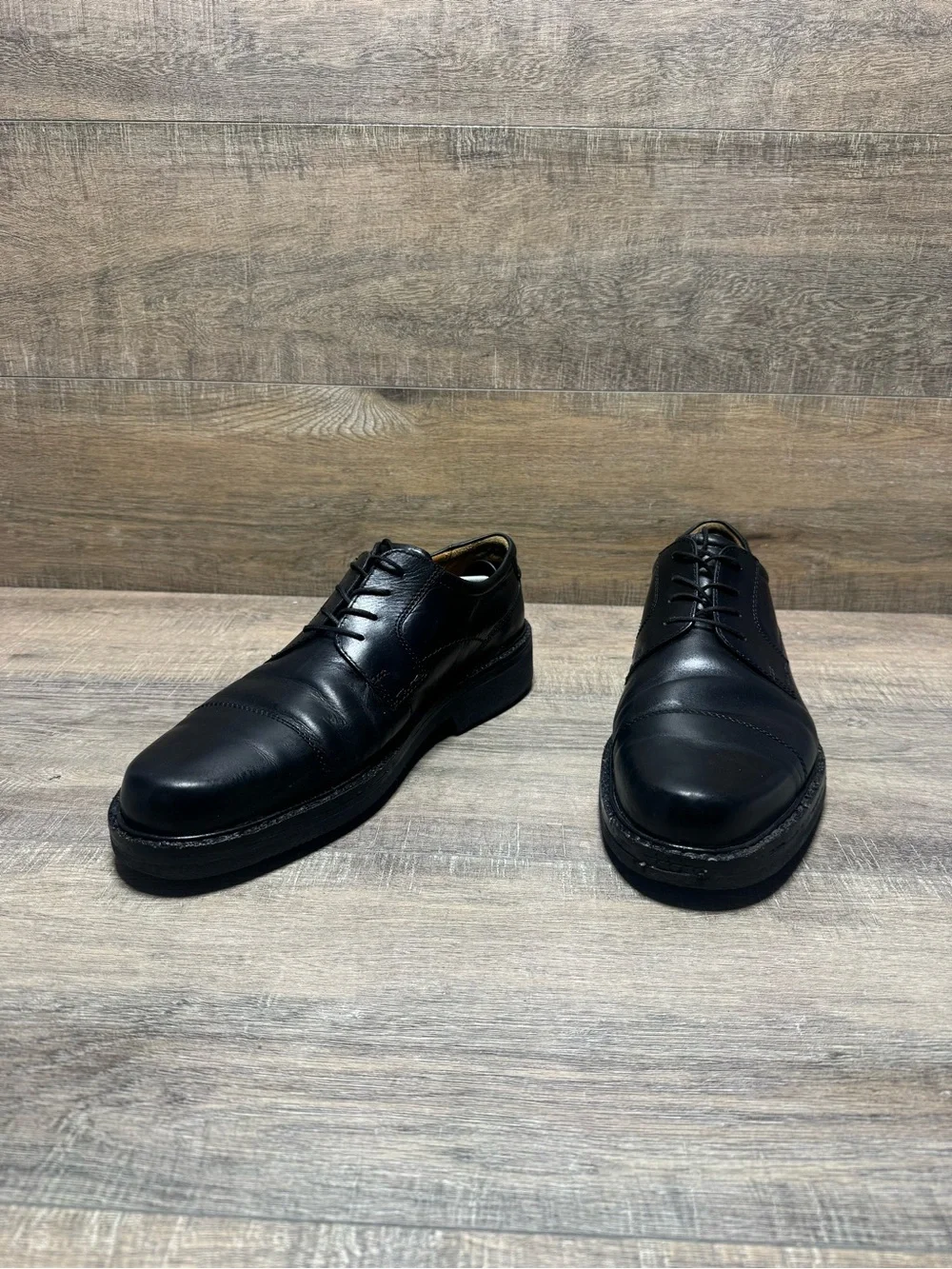 Ecco Black Cap-Toe Leather Derby Shoes